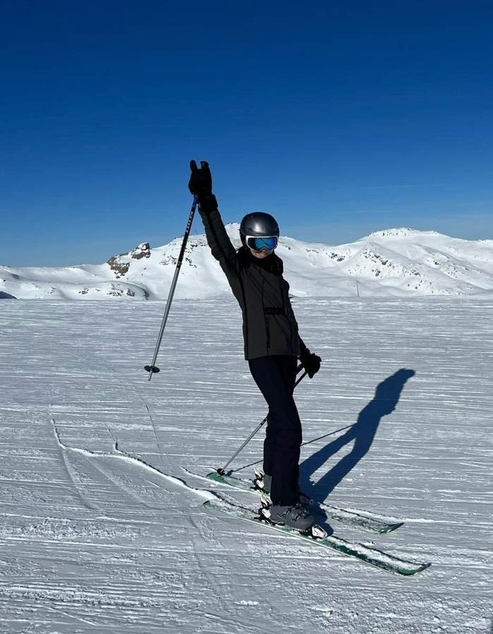 Leonor de la Serna skiing in Crans-Montana